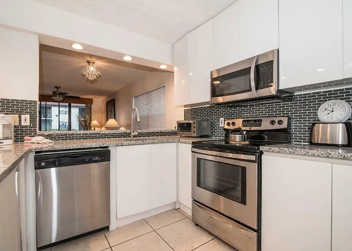 Luxury Shorewalk Water Front 2 Bedroom 2 Bathroom 3Mins Img 5 Mins Beach